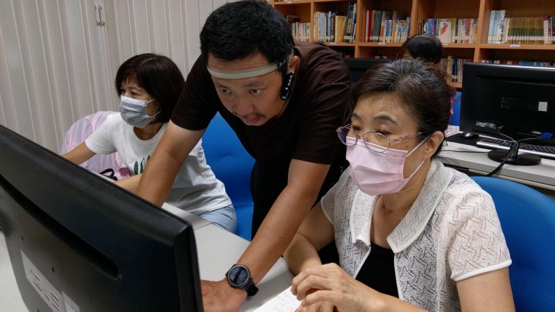 圖案編輯加姓名~好玩喔!