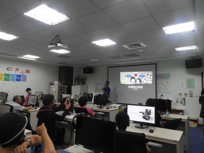  這次很榮幸邀請到卡夫卡夫婦來教各位學員拍攝我的家鄉，先解說為什麼要記錄家鄉，紀錄家鄉除了學習攝影技巧，同時帶你認識在地蘇澳特色文化，