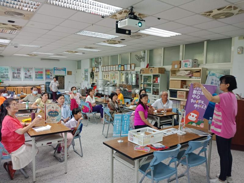 周瑞玲講師的授課情景