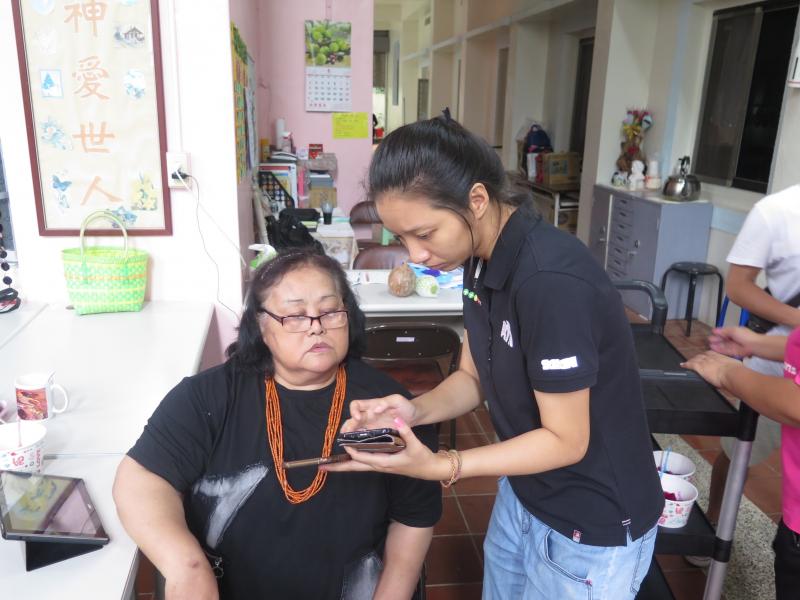 與學員詳細解說數日個資前的注意事項。