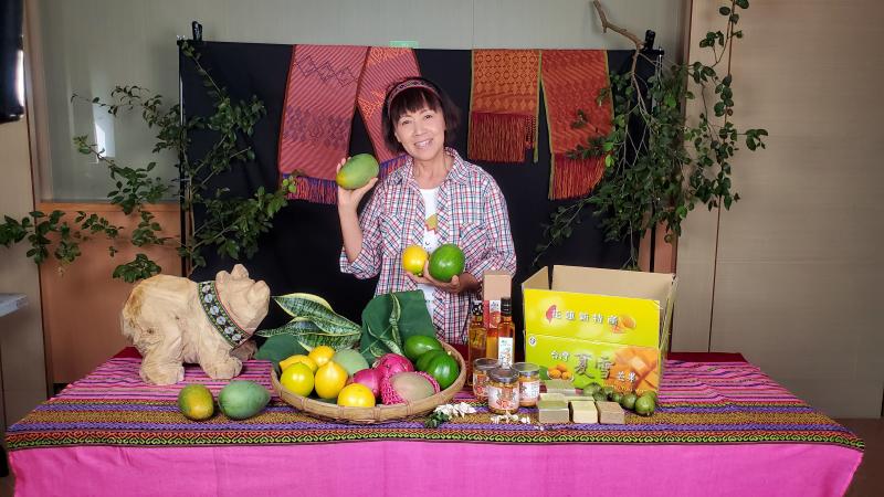 學員們都很上相，也很活潑積極，即使不好意思上台的，也不吝給予同學掌聲，氣氛相當好的課程。