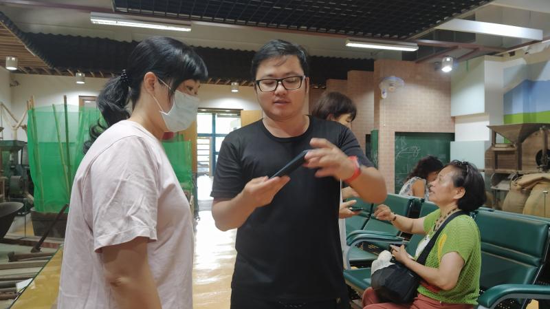 老師說明運鏡的操作