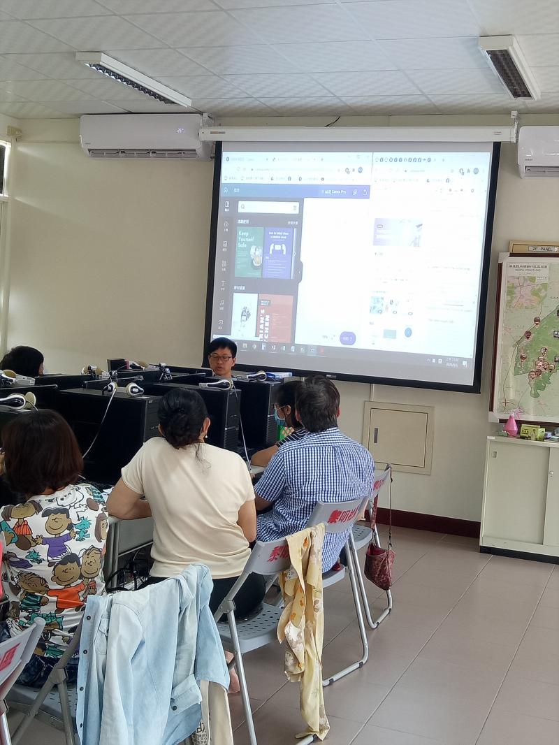 介紹網路資源來增加社群的完整度