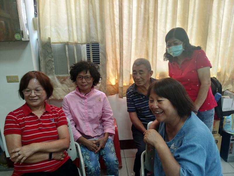 大部分學員都是製作旅遊影片，介紹給同學欣賞，等於自己也身歷其境，樂開懷。