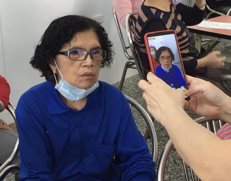 講師讓學員直接當起直播主