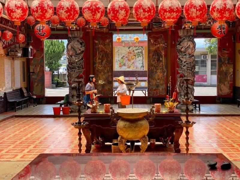 影片中女主角與學員的相遇