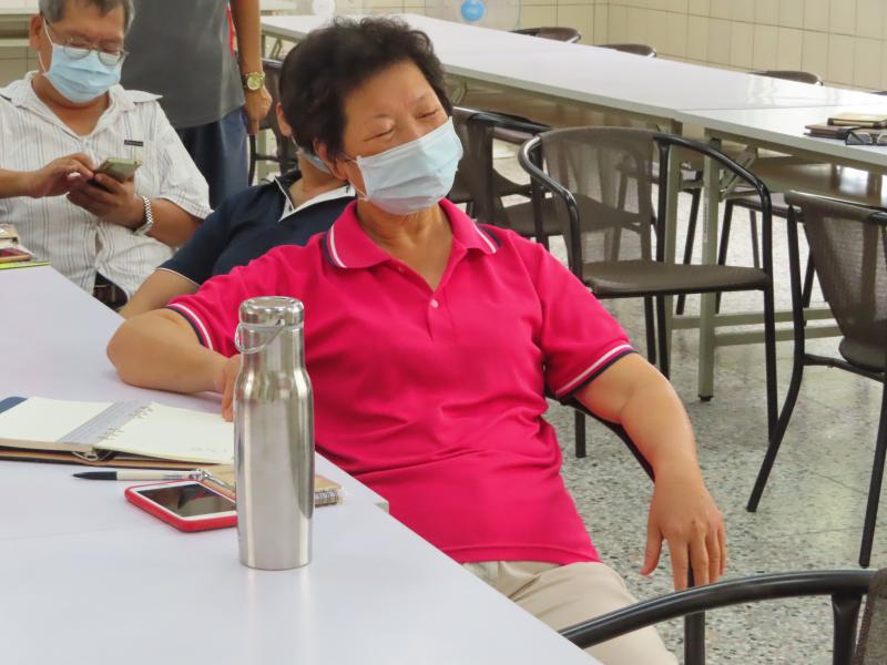 原來不同時間收看直播的人,是不同的,選定主題,挑選直播時間,慢慢累積人次,直播就會越來越好!