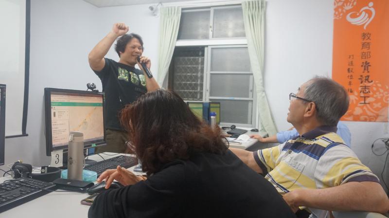 講師鼓勵學員發問