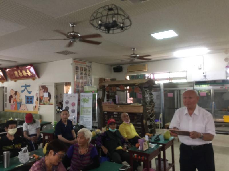 學員試飛空拍機