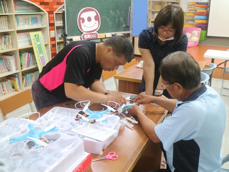 無人機組裝--每個小細節都不容疏忽,否則功能會大打扣的