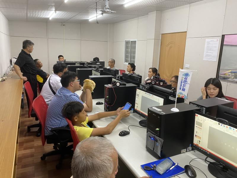 太麻里DOC手繪網頁開課