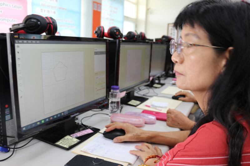 雷射切刻機軟體設計電腦操作