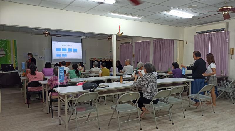 學習拍照這件事，連90歲阿婆都說學這個讚!