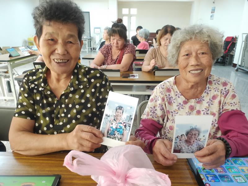 拿到自己的萌拍照片好開心