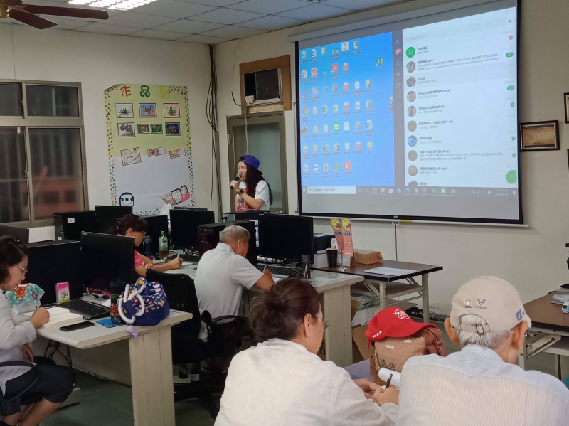 為你粉絲專頁取個名字吧隨著 Facebook 在台灣的使用人數成長,建立 Facebook 粉絲專頁可以說是現在許多公司或是品牌,在網路行銷上不可或缺的一環,粉絲專頁一般人也稱為粉絲團,企業或品牌經營 Facebook 粉絲團的好處是能夠迅