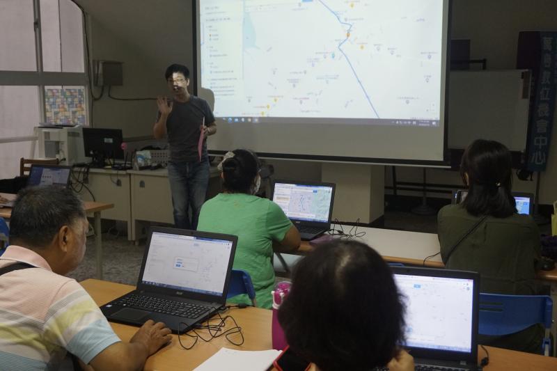 教導學員如何規劃路線