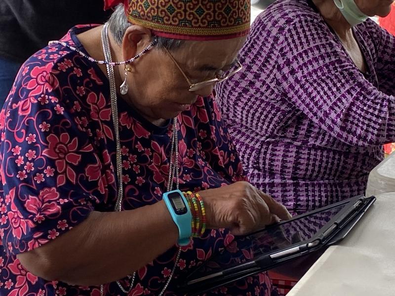 認真學習的樣子