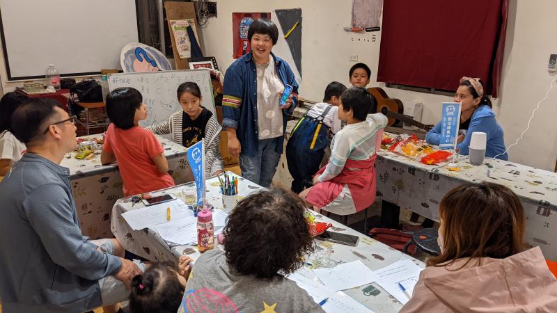 DOC講師調查每位學員的手機型號,確認有無語音助理功能使用