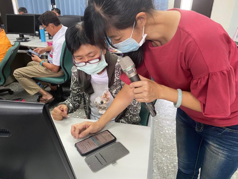 努力學習獲得新知識