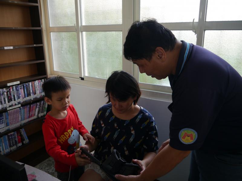 親子共同體驗VR