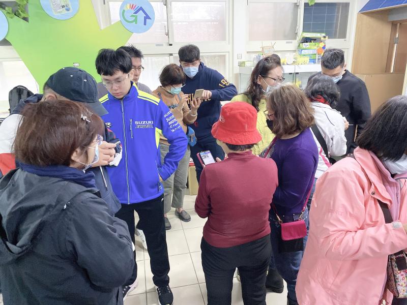 109.12.19學員們都認真學習下載音樂