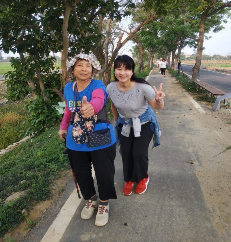 最認真的阿嬤，即時再累也要走完全程