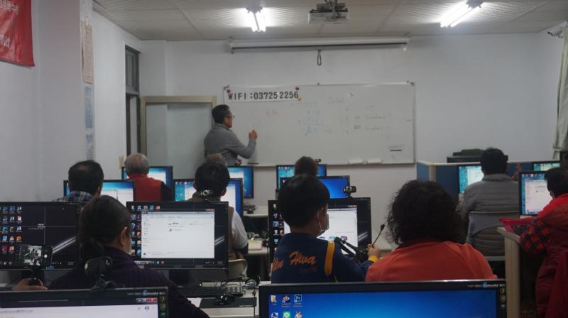 有學員帶小孩來共同學習