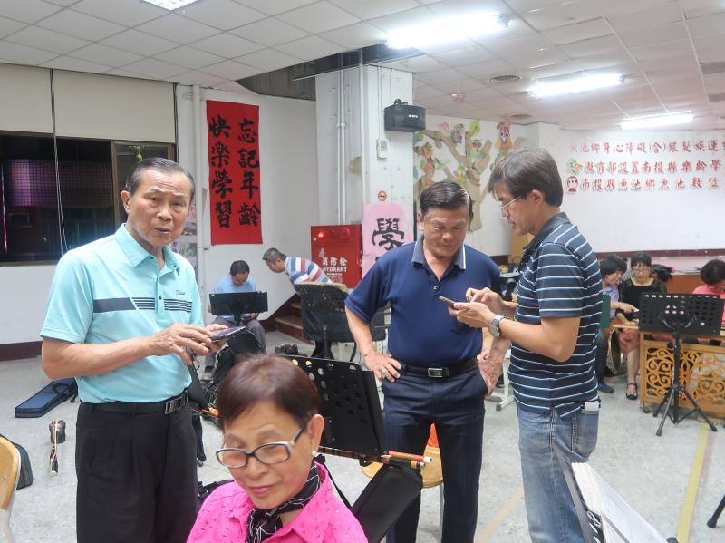 魚池村盧幸助村長成為網紅直播主