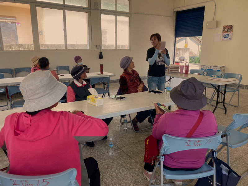 如何使用美圖秀秀APP功能