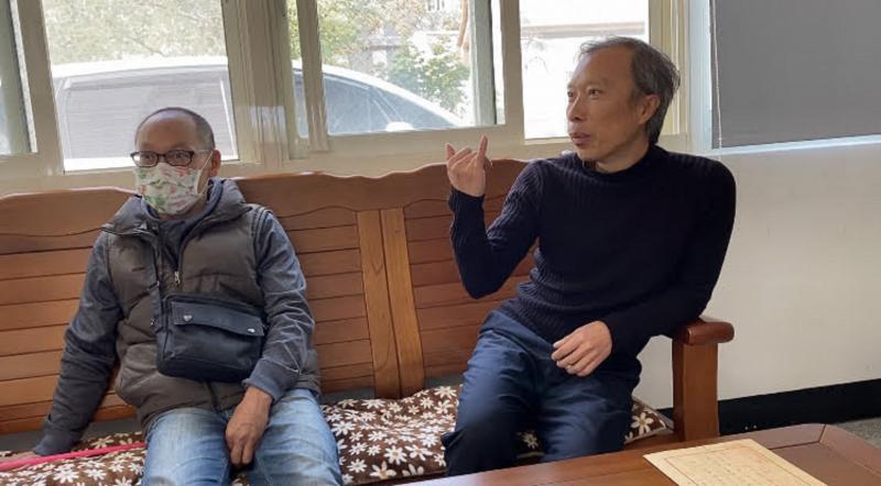 學員討論主題從原本的養蜂變成蜂蜜可成為社區照顧老人健康飲品為主