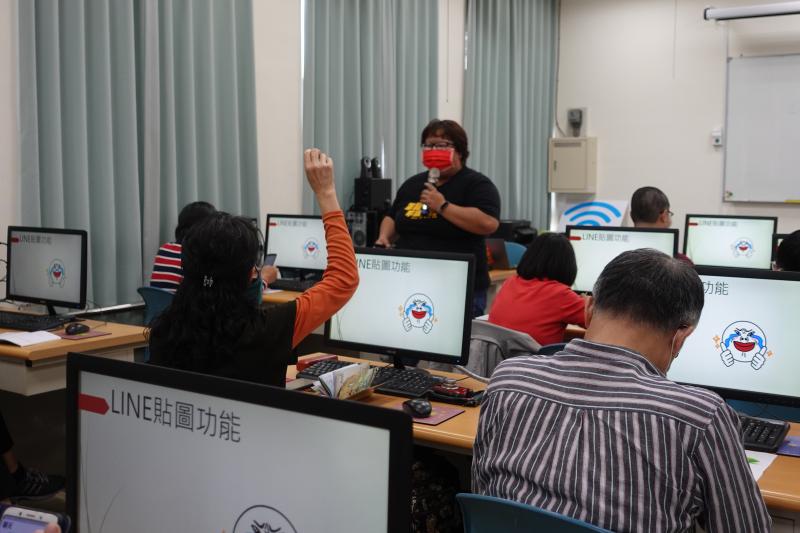 老師解答學生疑問