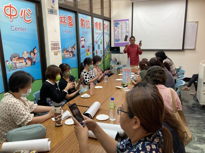 老師用容易理解的方式來解說專業的技術