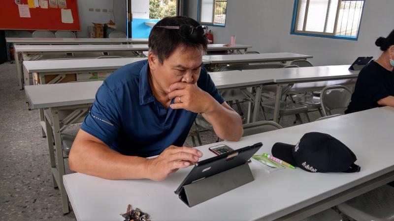 村長學員:老師說:利用Google雪莉，私人秘書功能~不錯喔~求證網路資訊~成為網路謠言與假新聞的守門人，這對村民有幫助  嗯!Google 一下，足方便!