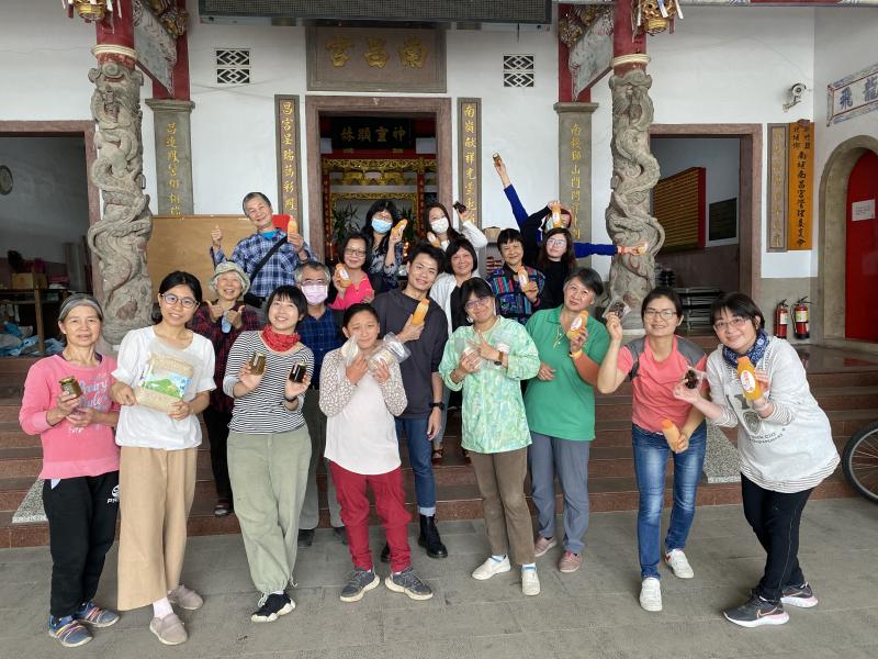 老師與學員開心大合照