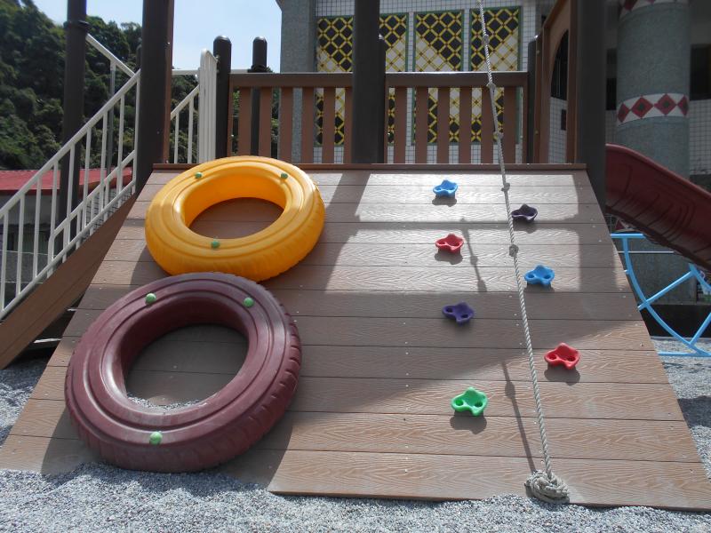 艷陽下的遊戲場，每天都想在這玩耍  拍攝者：李梓晴