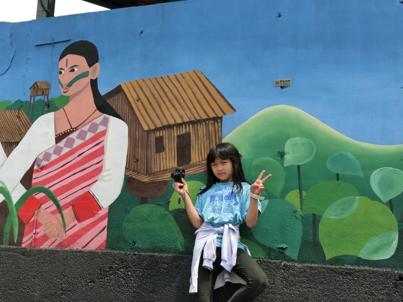 好友與他的網美牆  拍攝者：吳辰瑄