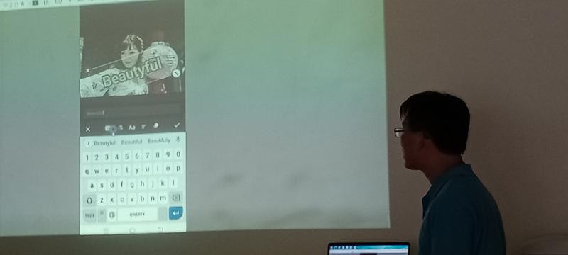 下午課程講師教學員將早上外拍素材，使用手機的inshot 影片剪輯、照片編修App