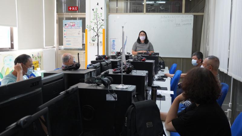 劉欣怡老師帶領學員展開學習活動