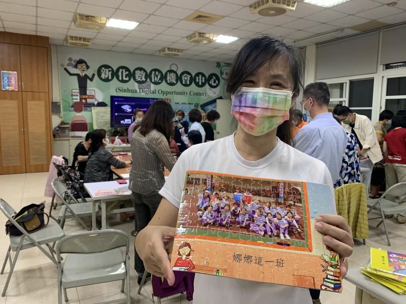 學員開心與作品合照