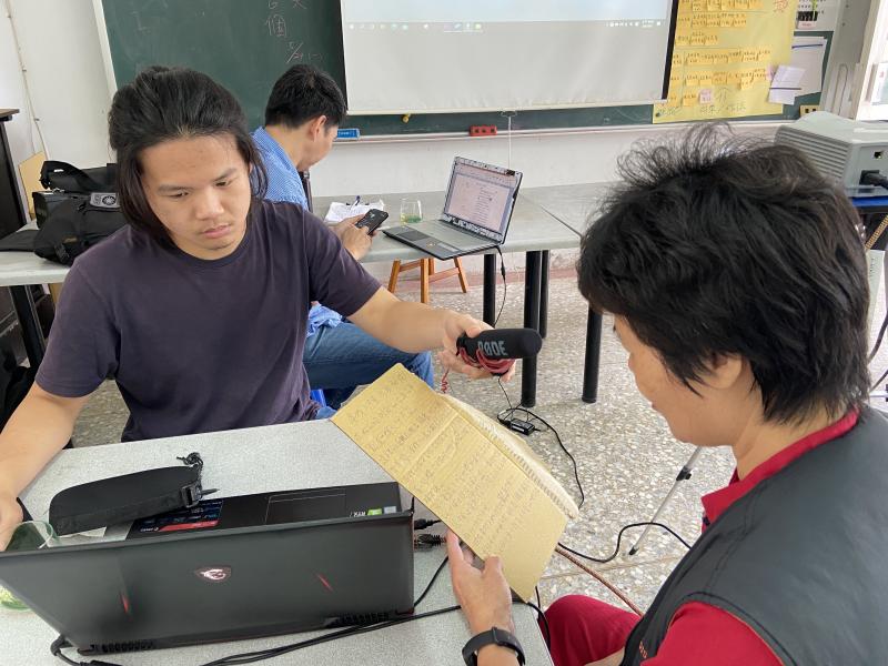 學員做社區影片及配音講解