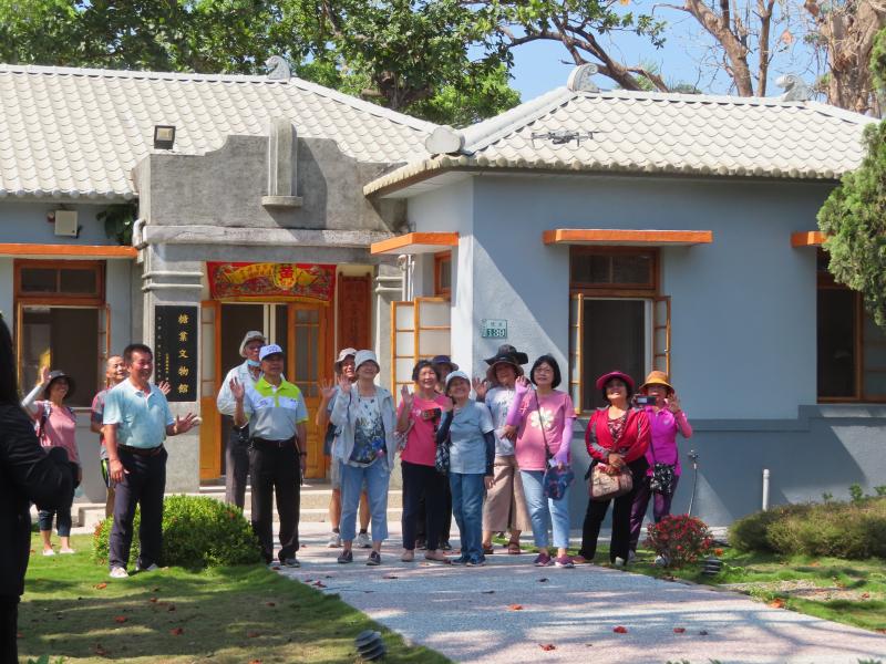 影片十分有趣!只要是影片課,立馬報名去!