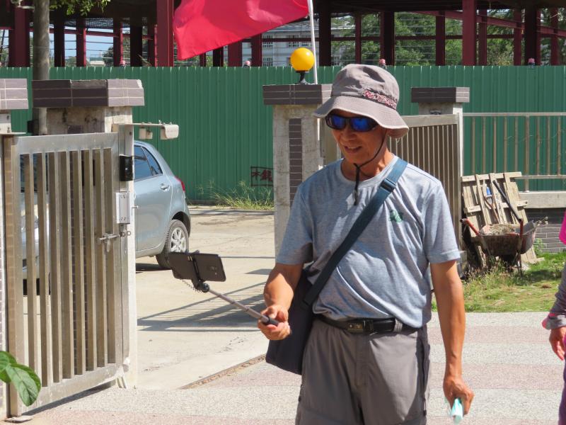 經過老師示範,對於電視上的影片，如呵轉場,串接,就有比較清楚的概念!