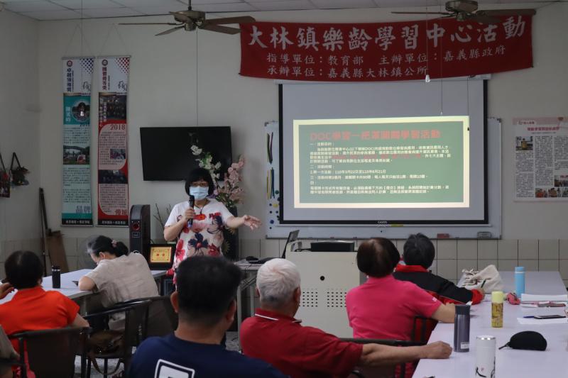 好處多多!獎品尤其豐富,尤其今年有加開獎品,希望大為增加,不過大家都是想學習才來，獎品只是小確幸!