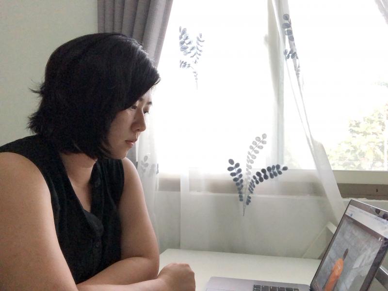 老師以自己拍攝的影片作實體解說