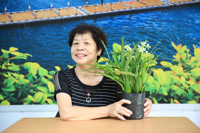 施美紅學員經數位課程的學習成果，簡短的學習習竟然，拍出美麗幸福的魚池西施。
