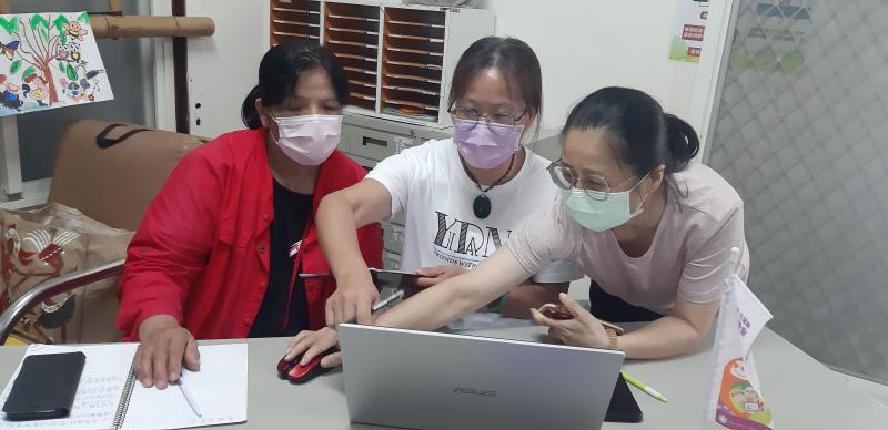 協助講師協助學員練習繪製自己的檔案並輸出分享