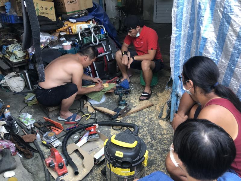 講師說明工具使用方式