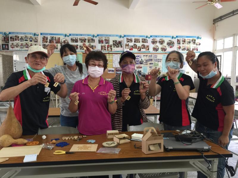 學員雷雕成果圖