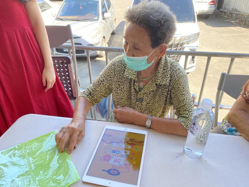 92歲阿嬤輕鬆達標