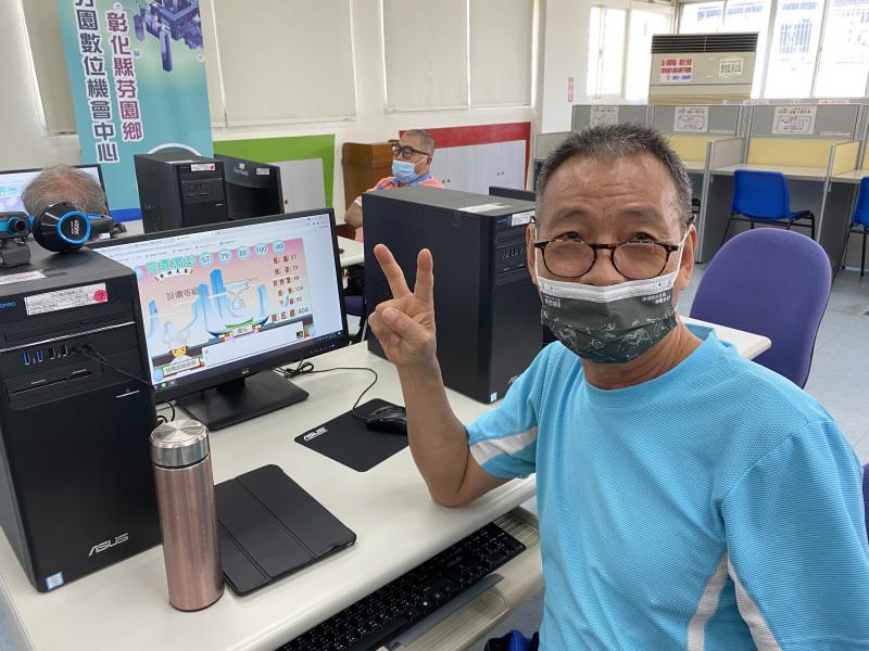 載學員的努力下終於得到高分
